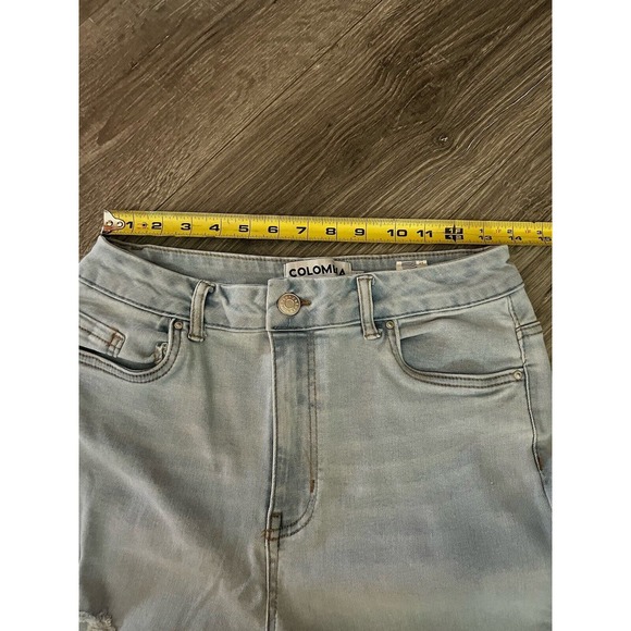 Colombia Refuge Denim Jeans Ultra High Curvy Jr Size 11 Lightwash Distressed - Picture 11 of 16